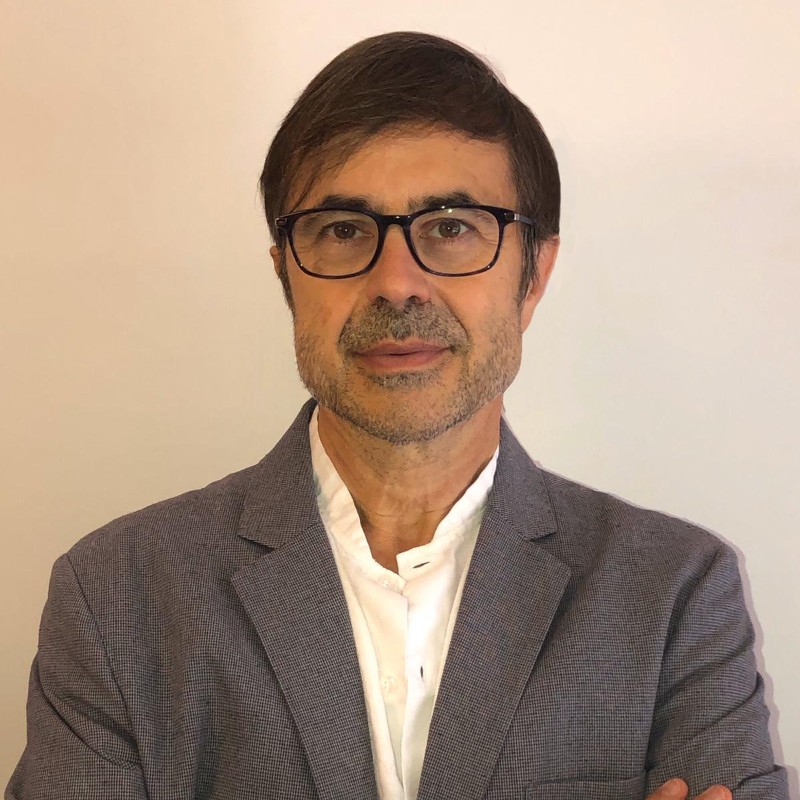 Antonio Borrell es uno de los profesores más veteranos de Genotipia. Es profesor desde nuestros inicios.