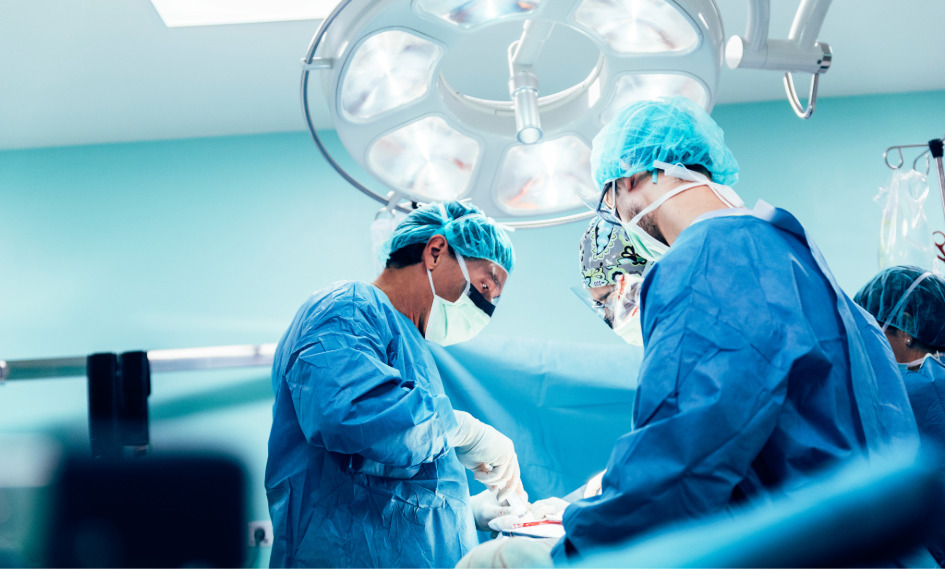 Los investigadores han desarrollado una herramienta basada en IA que estima el riesgo a desarrollar sepsis tras una cirugía a partir de información genética del paciente. 