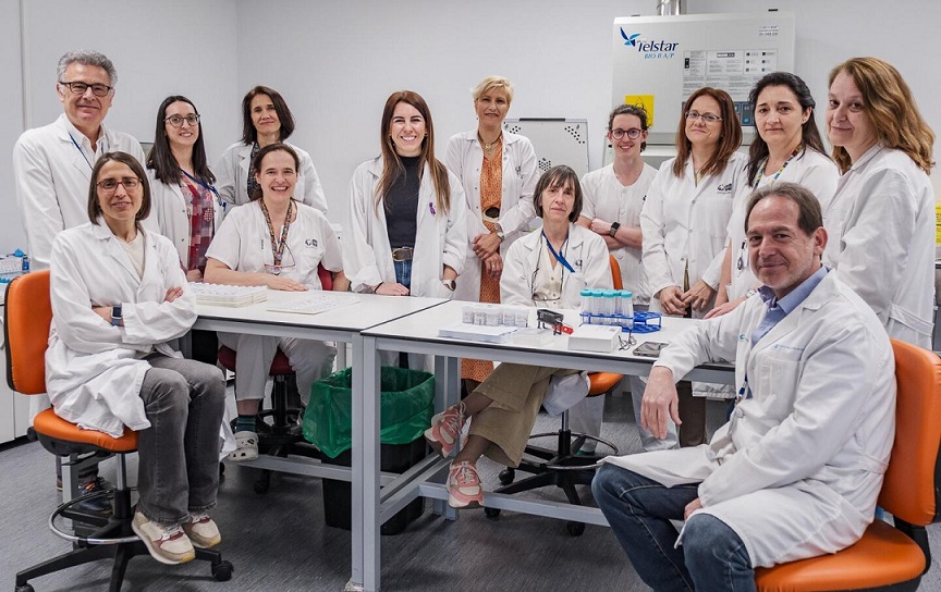 Investigadores que han participado en el estudio que identifica un biomarcador para el cáncer de endometrio
