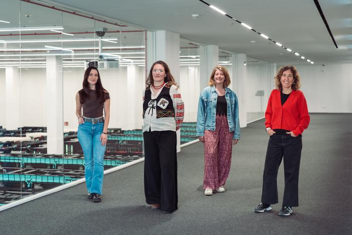 Equipo de investigadoras que han participado en el estudio que revela genes relacionados con diferente envejecimiento de los órganos reproductivos femeninos en la menopausia.