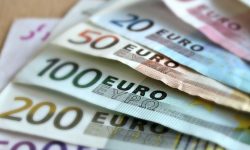 Bajo el mensaje de "gana dinero con tu genoma" algunas empresas ofrecen la posibilidad de beneficiar a los usuarios por su información
