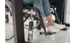 Enfermedad de ataxia de friedreich que provoca perdida de equilibrio y perdida de fuerza muscular