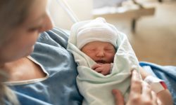 Hasta el momento han nacido 8 niños sin signos de enfermedad mmitocondrial gracias a la transferencia pronuclear en Reino Unido, donde esta técnica está aprobada desde 2015.
