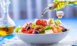 Una dieta saludable como la mediterránea, puede reducir el riesgo de demencia en personas con predisposición genética al Alzhéimer.