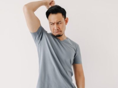 La genética influye en el olor corporal y de axilas. Imagen: Canva.