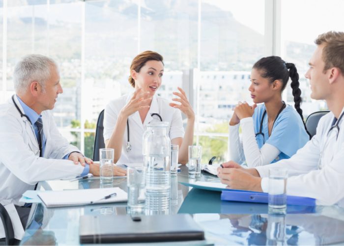 La supervisión en asesoramiento genético es un proceso que mejora la atención clínica y la gestión emocional de los profesionales