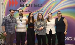 El equipo de Genotipia, durante la pasada NitBiotec 2024. Celebramos aniversario y día del ADN.