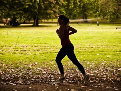 La muerte súbita cardiaca relacionada con el deporte suele tener mayor repercusión social al producirse en individuos aparentemente sanos. Image: By Garry Knight [CC-BY-2.0 (http://creativecommons.org/licenses/by/2.0)], via Wikimedia Commons