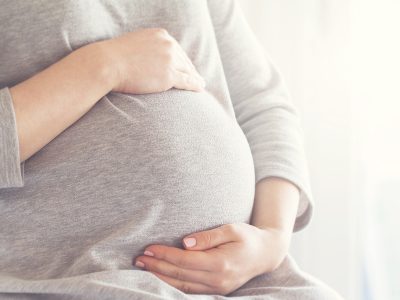 el primer ensayo de tratamiento prenatal para atrofia muscular espinal muestra rresultados prometedores