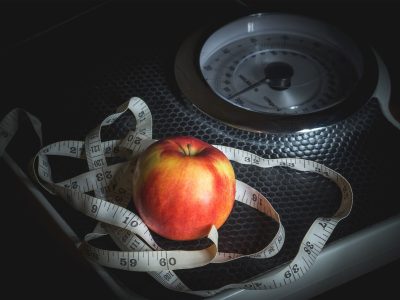 En la pérdida o ganancia de peso y en el desarrollo de la obesidad no sólo intervienen la dieta o la actividad física, sino que los factores hereditarios pueden tener un papel clave.